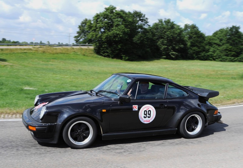 Der Porsche 911 ist ein Klassiker und alte Modelle sind beliebt bei Oldtimer-Fans