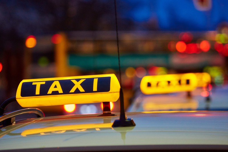 Bei Taxifahrern gilt die Beförderungspflicht.