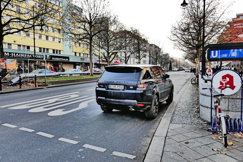 Man muss ordentlich blechen, wenn man auf einer Busspur hält.