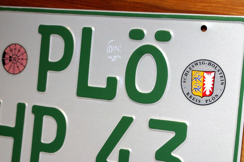 Das Kennzeichen für Plön ist PLÖ.