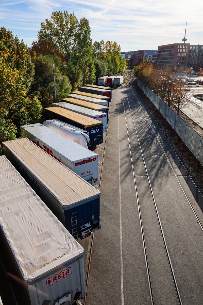 Die Ladungen müssen im Fahrzeug richtig gesichert werden.