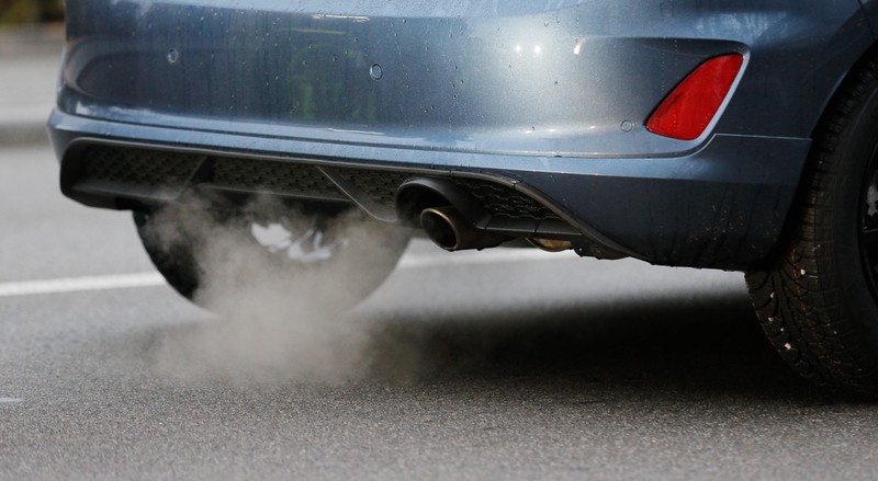 Ein Automotor produziert verschiedene Geräusche. Doch welche?