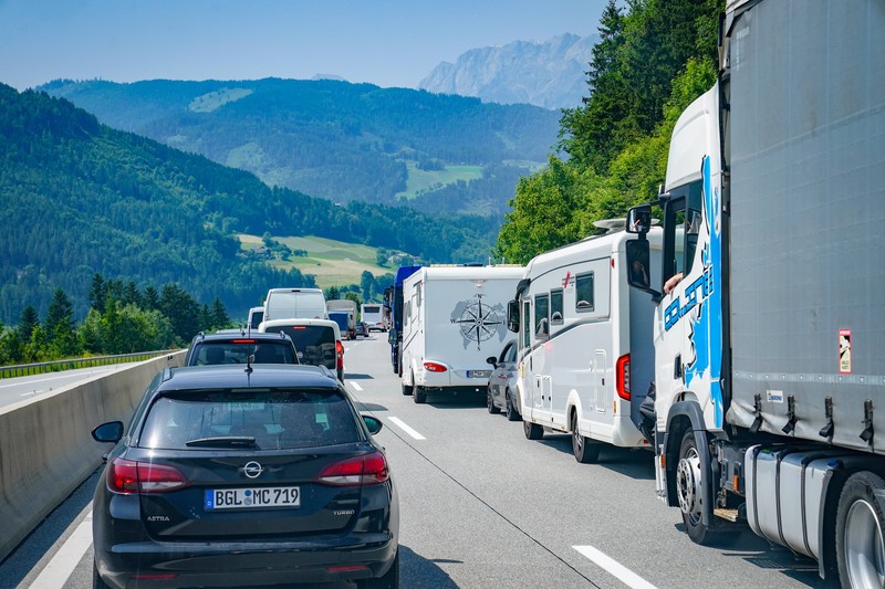 Nicht alle Mythen rund ums Autofahren sind auch wahr – diese zehn jedoch schon!