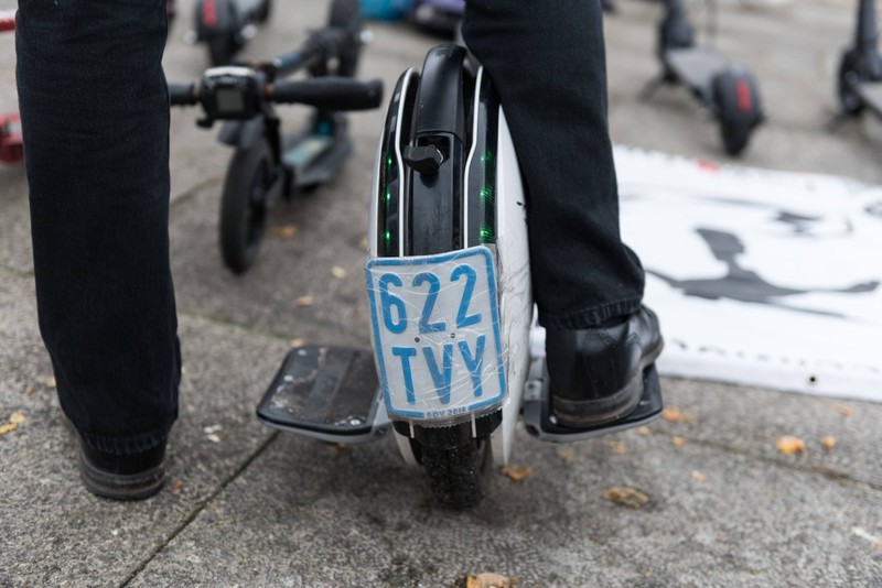 Auch Segways brauchen eine Kennzeichnung.