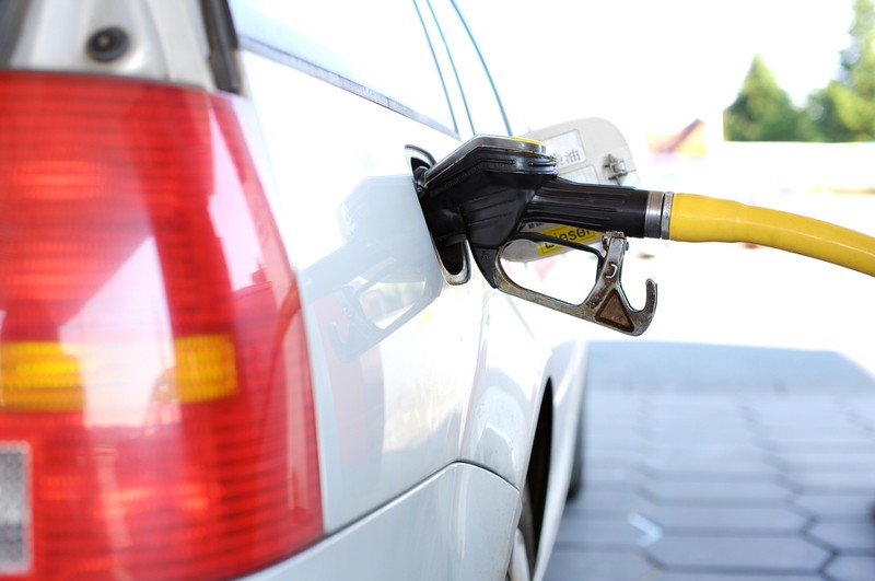 2 Euro der Liter: Heftige Steuererhöhung bei den Spritpreisen