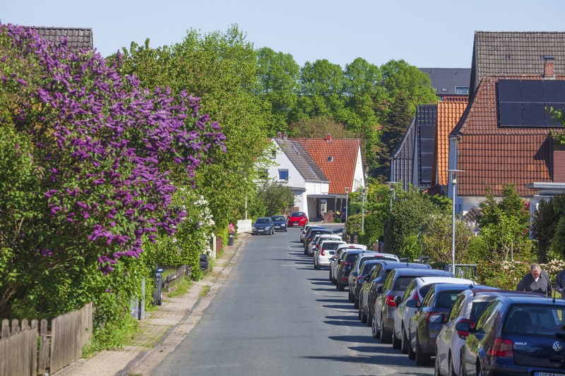 Im Alltag funktioniert es fast nie, vorwärts seitlich einzuparken.