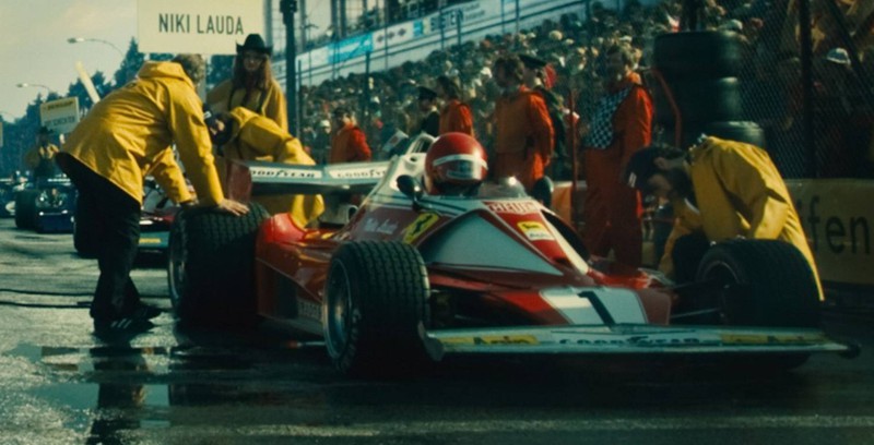Dieser Rennwagen wird von Daniel Brühl als Niki Lauda gefahren.