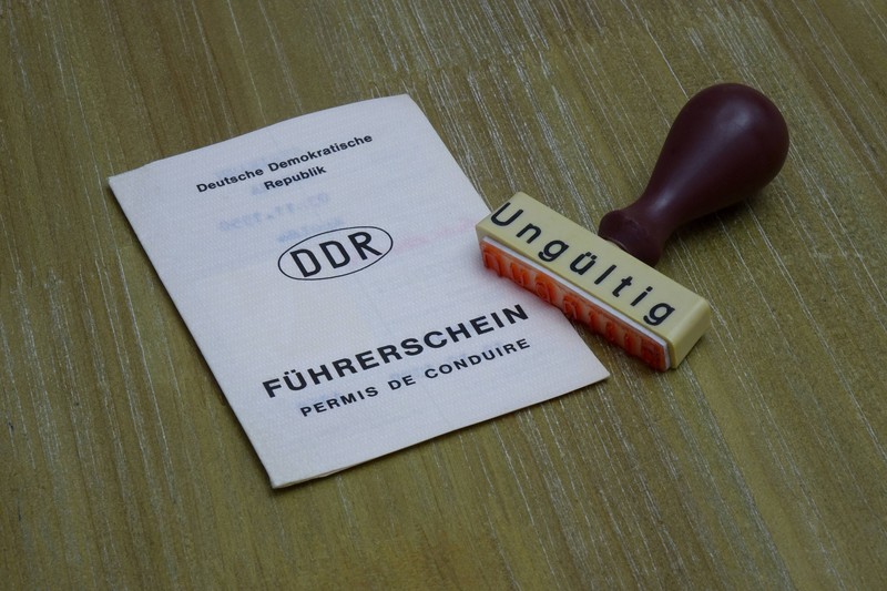 Die Fahrerlaubnis ist mittlerweile ungültig und muss getauscht werden.