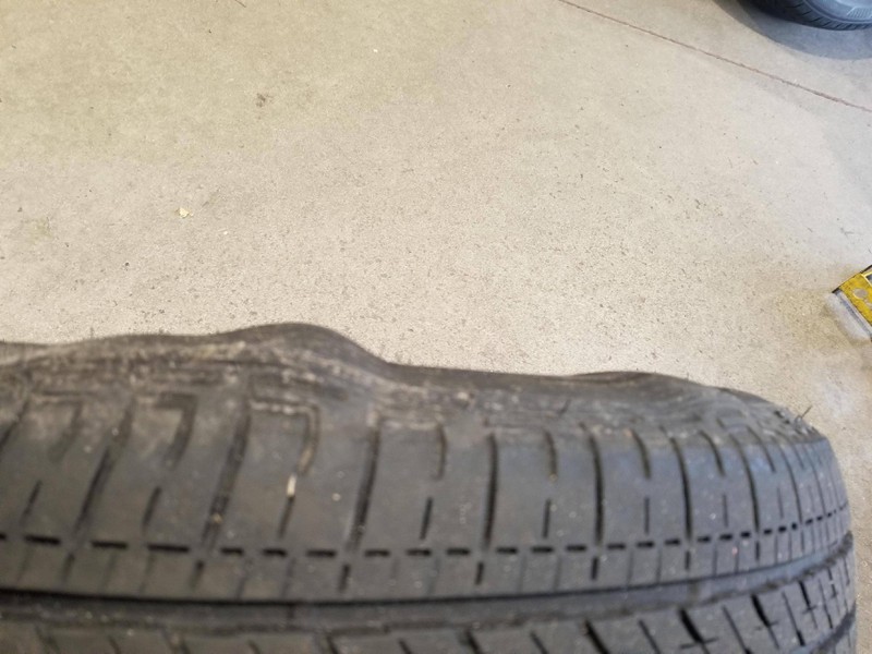 Der Reifenfail lässt einen staunen.