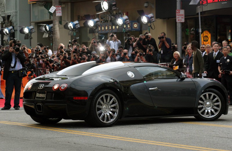 Bei der Filmvorführung zu „Mission Impossible 3“ sah sich Bugatti von Tom Cruise blamiert.