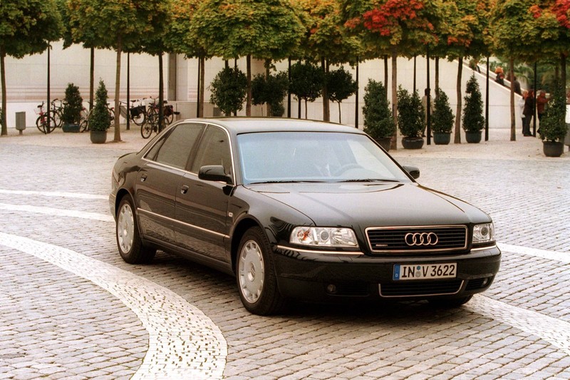 Auf Grund seiner Robustheit ist der Audi A8 bis heute auf den Straßen zu sehen.