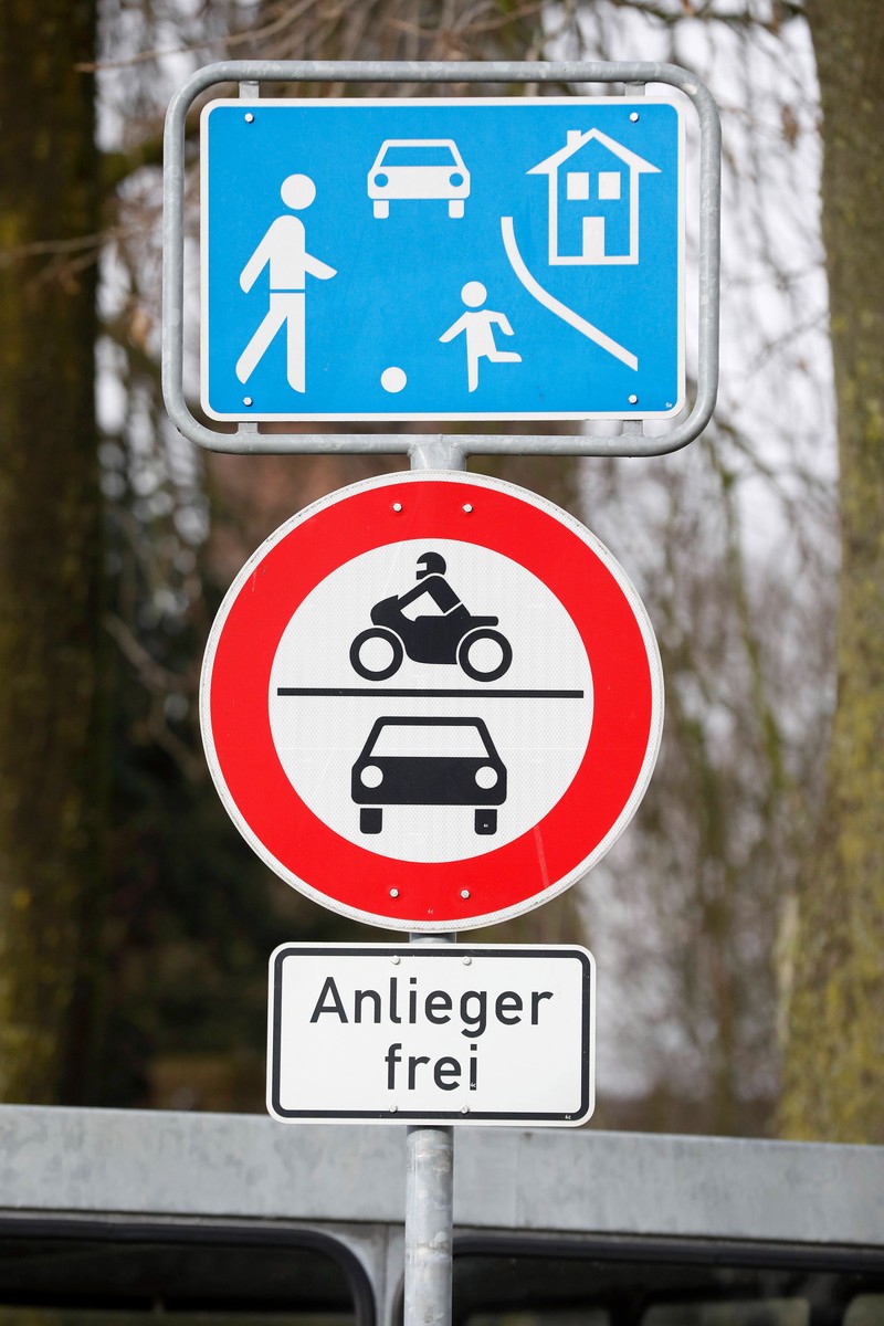 Das Durchfahrtsverbot kennen fast alle Autofahrer*innen. Es birgt aber ein Risiko.