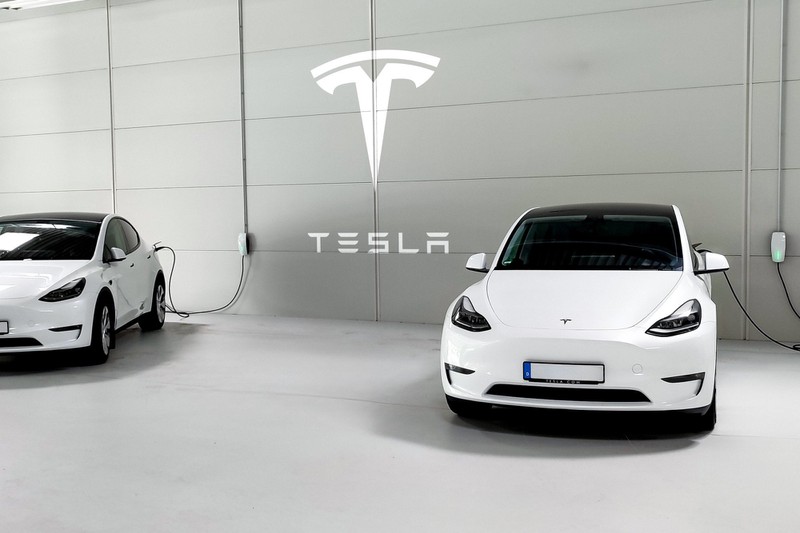 Die Tesla-Modelle sind besonders beliebt unter E-Auto-Fans.