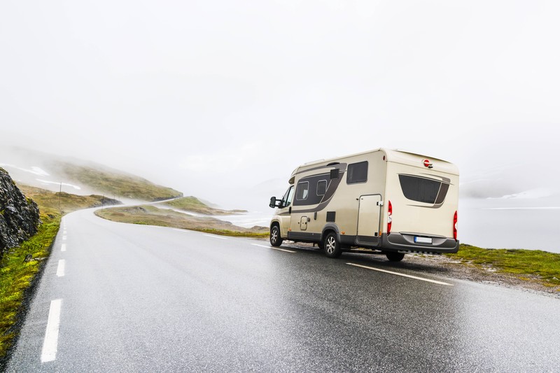 Bei einem Unwetter sollte sich möglichst nur in der Fahrerkabine aufgehalten werden und nicht im hinteren Bereich.