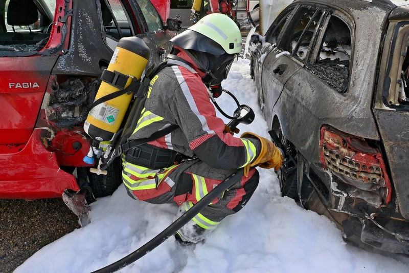 Die Feuerwehr ist an Unfallorten unerlässlich.