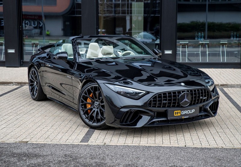 Auf Platz 2 ist die beliebte Luxusmarke Mercedes.