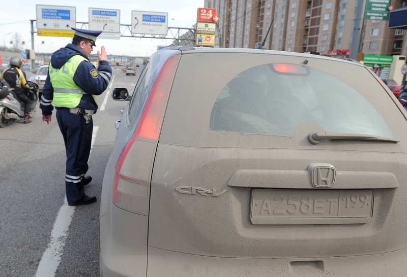 In Spanien kann ein dreckiges Auto bis zu 200 Euro Strafe kosten.