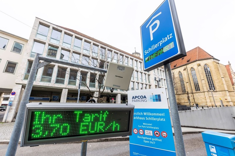 In der Innenstadt Stuttgarts kostet das Parken am Schillerplatz 3,70 Euro in der Stunde.