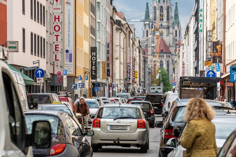 Wer in der Innenstadt von München parken möchte, muss tief in die Tasche greifen.