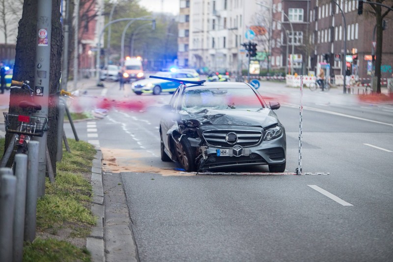 Auf der Kieler Straße in Hamburg kommt es immer wieder zu schweren Verkehrsunfällen.