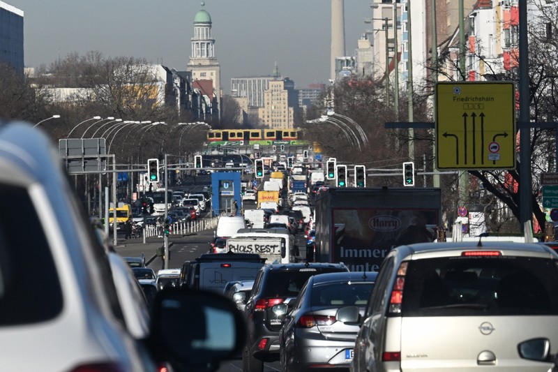 Die Frankfurter Allee verläuft durch Friedrichshain-Kreuzberg.