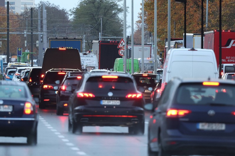 Staus sind auf der 4,77 km langen Vahrenwalder Straße in Hannover keine Seltenheit.