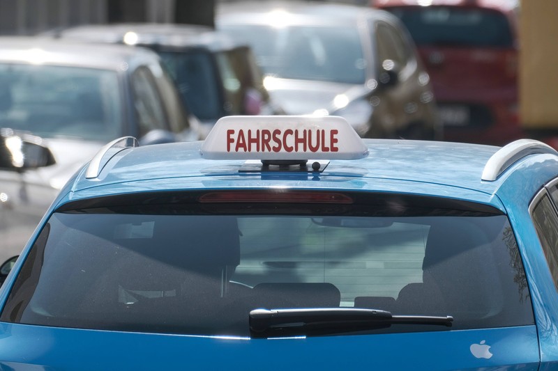 Auch hinter den Kulissen der Fahrschulen gibt es Veränderungen.