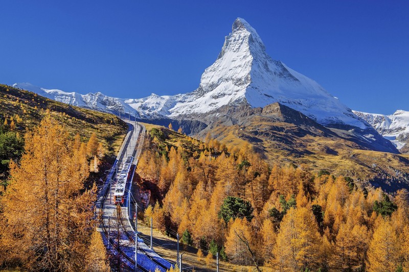 Im Herbst ist die Landschaft besonders schön in Zermatt.