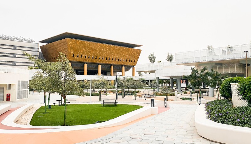 Masdar City ist als autofreie Null-Kohlenstoff-Stadt in den VAE geplant.