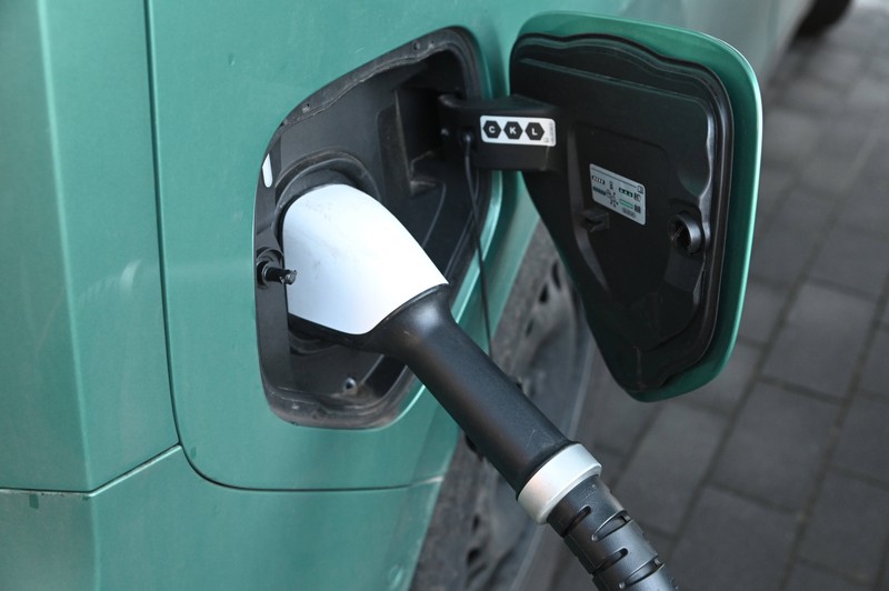 Bleiben Elektroautos seltener liegen, als Verbrenner?