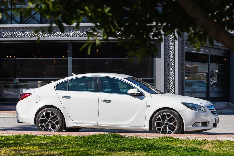 Der Opel Insignia steht auf Platz sechs unseres Rankings.