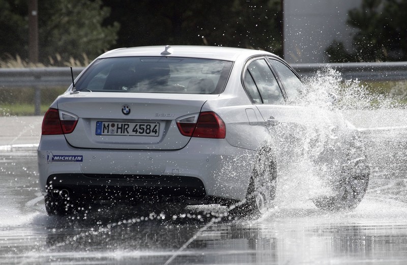 Der BMW 3er leitet die Top Drei ein.
