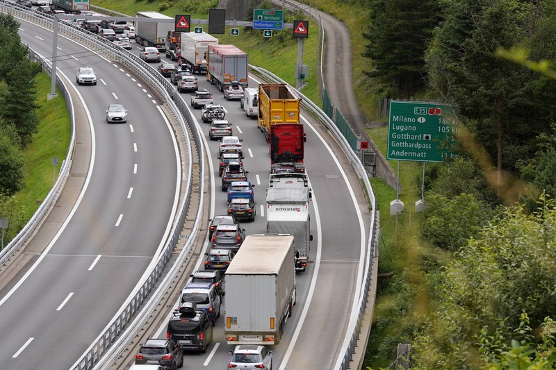 Italien-Urlauber*innen brauchen am Gotthard-Tunnel Anfang August starke Nerven.